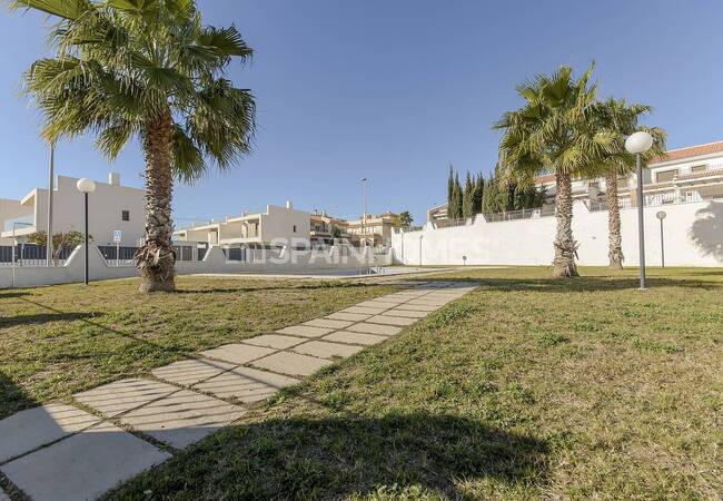 Stylish Properties with Terraces in San Miguel De Salinas 27