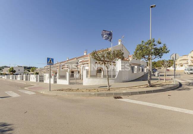 Stylish Properties with Terraces in San Miguel De Salinas 6