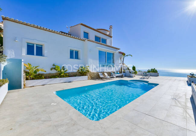 Ready to Move Villa on the Hills of Altea Alicante 7