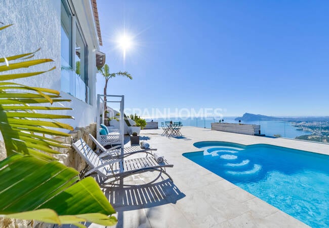 Ready to Move Villa on the Hills of Altea Alicante 1
