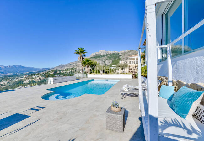 Ready to Move Villa on the Hills of Altea Alicante 4
