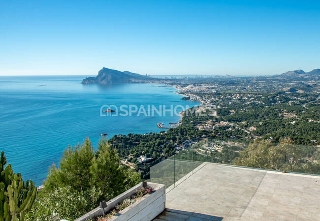 Ready to Move Villa on the Hills of Altea Alicante 10