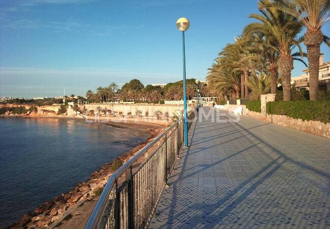 Costa Blanca Punta Prima'da Özel Havuzlu Müstakil Villalar 7