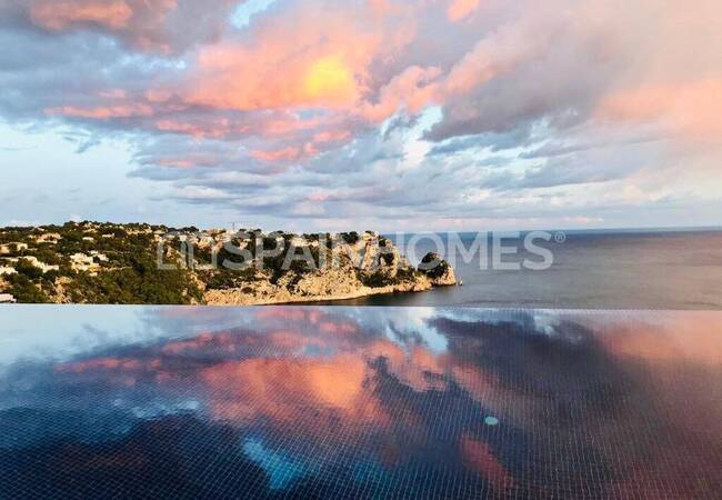 Javea Alicante'nin Mükemmel Konumunda Deniz Manzaralı Villa 26
