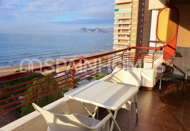 Alicante Benidorm’da Site İçinde Deniz Manzaralı Daireler 1