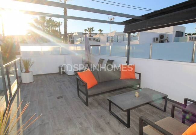 İspanya Algorfa’da Güneşlenme Teraslı ve Otoparklı Modern Ev 4