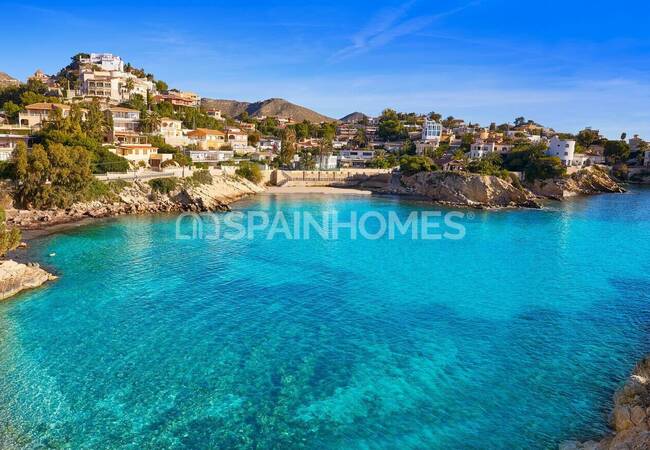 Sea View Villa with a Pool and Terraces in Moraira Alicante 11