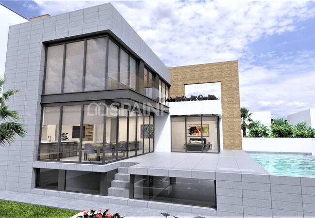 La Zenia'da Sahile Birkaç Metre Uzaklıkta Lüks Müstakil Villa 1