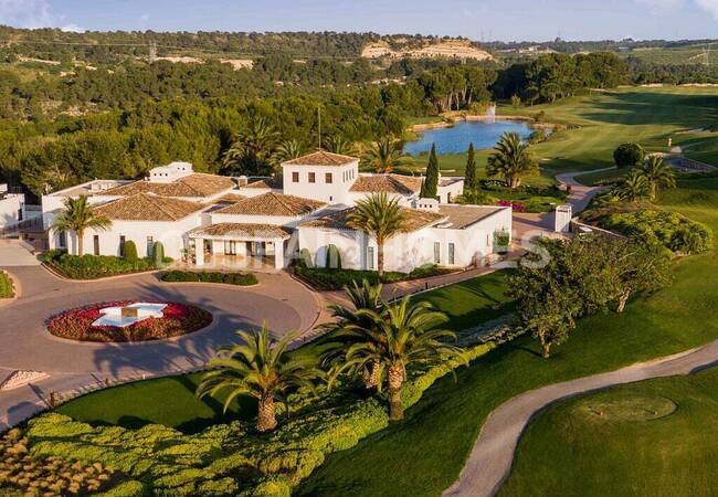 فيلا في مجمع السكني خاص بمساحة 1.317 متر مربع من الأرض في أليكانتي 10