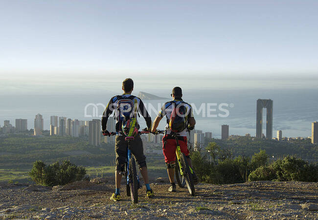 Alicante'de Sahile Yakın Mükemmel Konuma Sahip Daireler 12