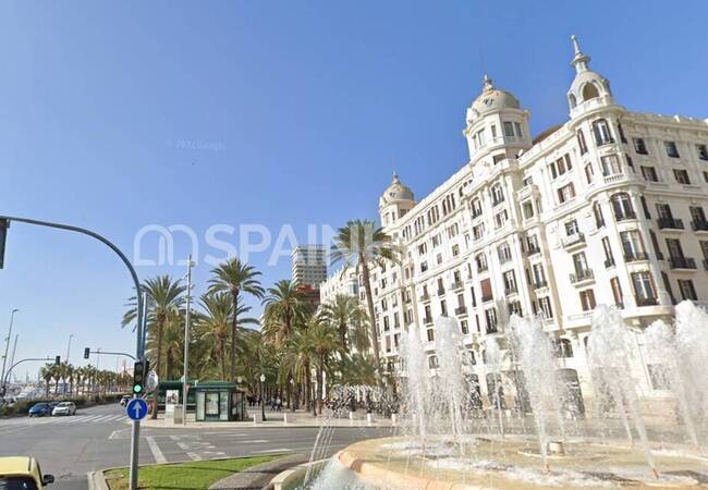 Apartment with City Views in City Center of Alicante 5