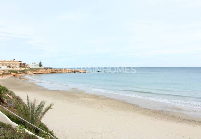 Modern Apartment Meters From Beach in Torre De La Horadada 12