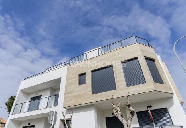 Modern Apartment Meters From Beach in Torre De La Horadada 5