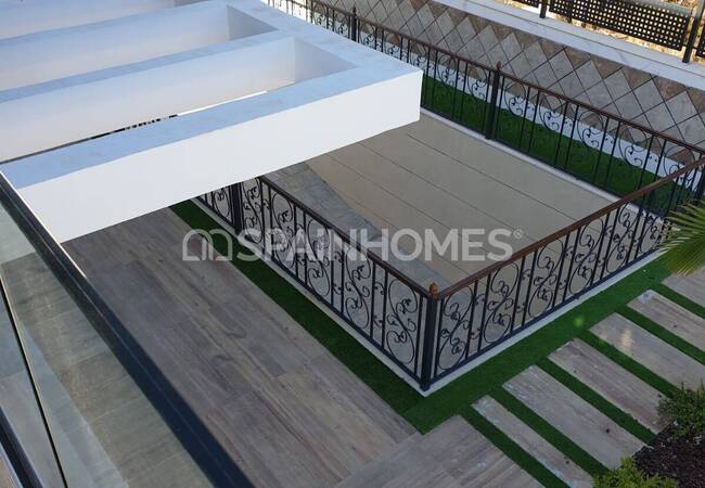 Finestrat Alicante’de Deniz Manzaralı Lüks Villalar 9