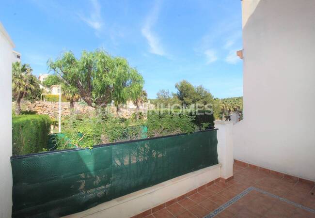 Orihuela Las Ramblas’ta Golf Sahasına Bitişik Eşyalı Villa 6
