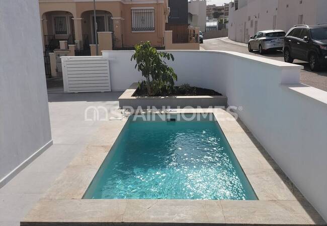 Alicante Villamartin’de Avantajlı Konumda Havuzlu Şık Evler 4