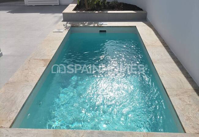 Alicante Villamartin’de Avantajlı Konumda Havuzlu Şık Evler 6