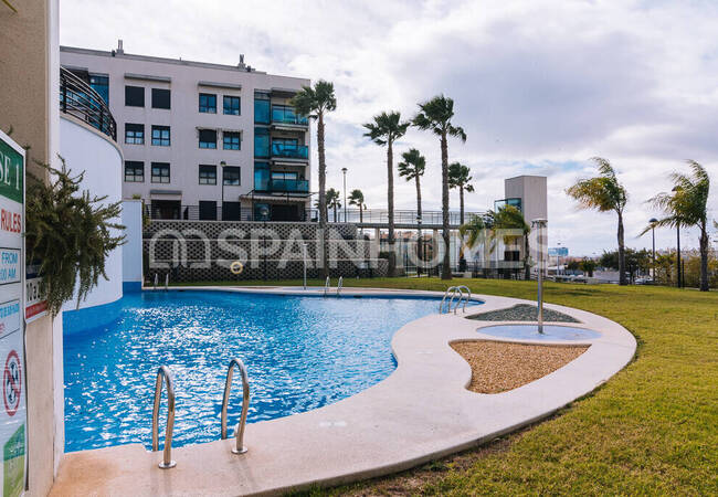 3-bedroom Penthouses Close to Beach in Alicante Santa Pola 1