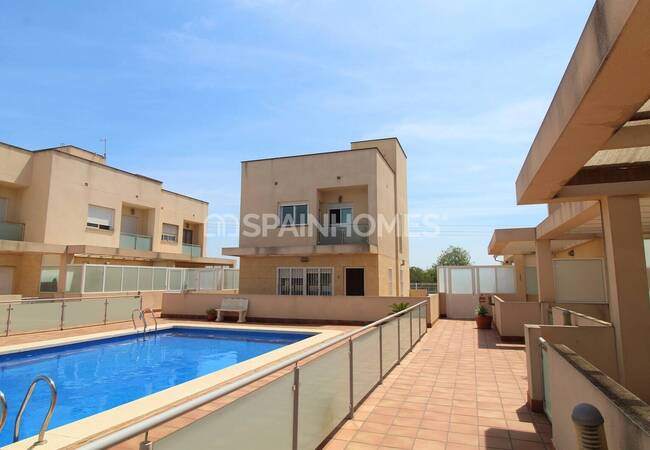 Detached Villa with Communal Pool in Los Montesinos 2