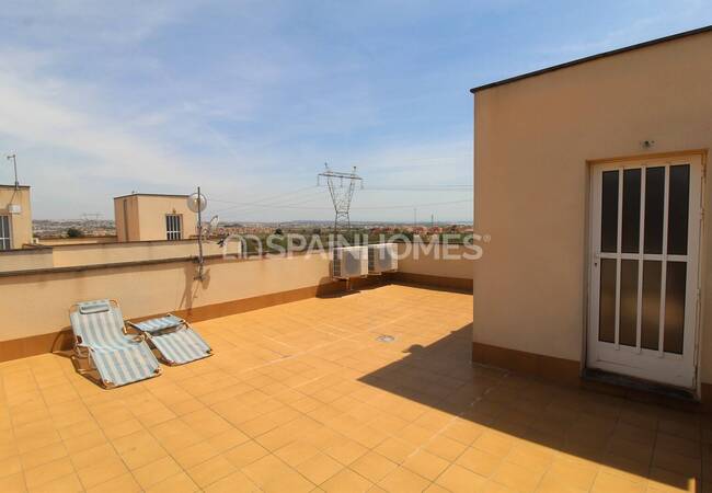 Detached Villa with Communal Pool in Los Montesinos 13