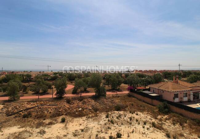 Detached Villa with Communal Pool in Los Montesinos 17