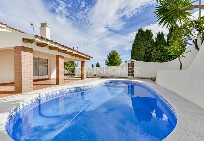 Villa with Swimming Pool in Alfaz Del Pi Alicante 5