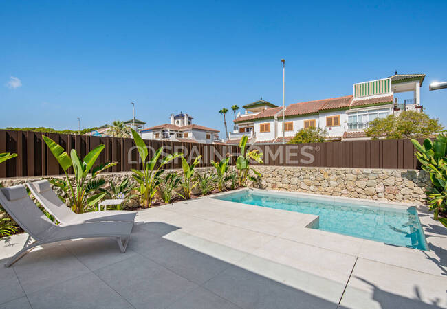 Vrijstaande Villa's Dichtbij Het Strand In Mil Palmeras 2