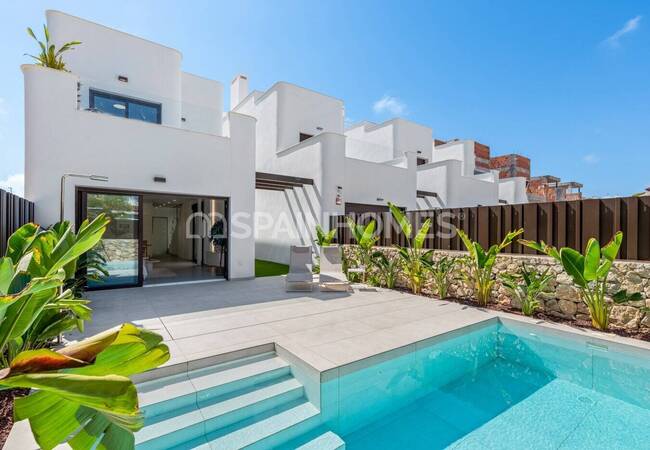 Vrijstaande Villa's Dichtbij Het Strand In Mil Palmeras