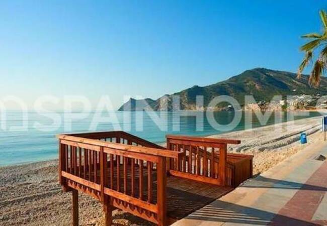 Benidorm'da Sahile Yakın Konumda Lüks Site İçinde Daireler 13