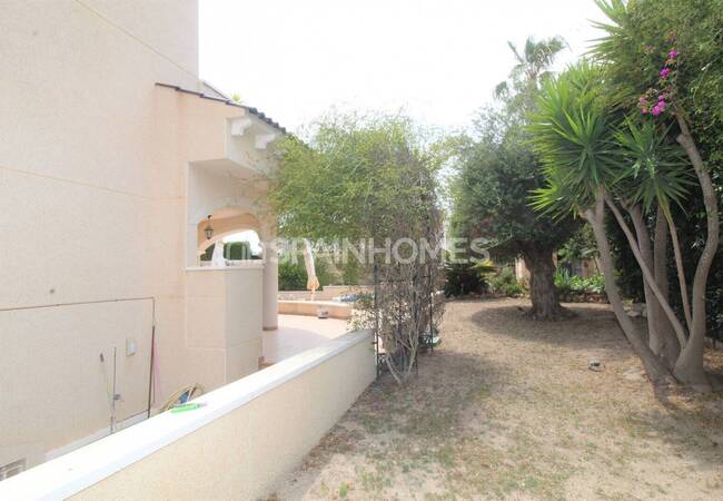 Key-ready Detached Villa with a Private Pool in Orihuela Spain 9