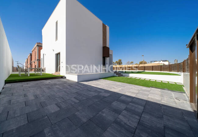 Finestrat'ta Şehre Yakın Özel Havuzlu Villalar 7