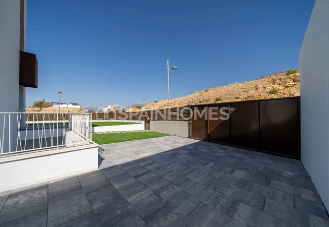 Finestrat'ta Şehre Yakın Özel Havuzlu Villalar 12