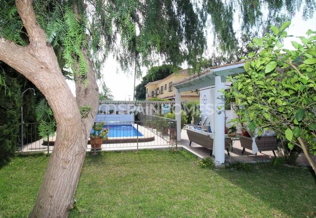Mediterranean Style Villa 250m From the Beach in La Zenia 16