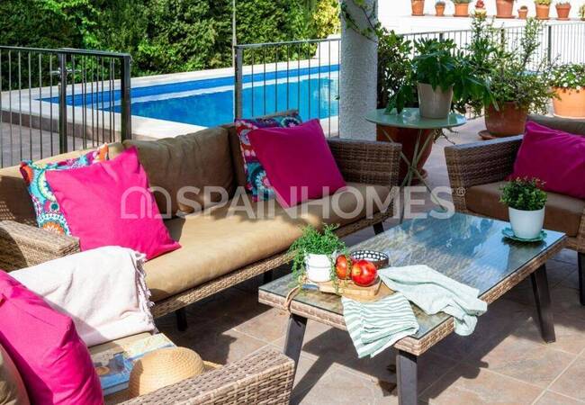 Mediterranean Style Villa 250m From the Beach in La Zenia 2