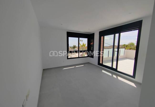 Villa Avec Piscine Privée À Proximité De La Ville D'alicante 4