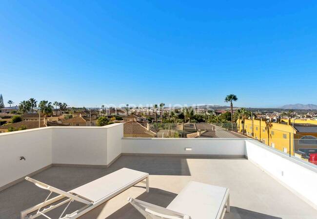 Elegant Detached Villas with Pools in Rojales Alicante 13