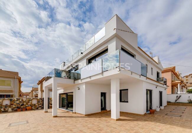 Роскошная Вилла с Бассейном и Видом на Море в Торревьехе 3