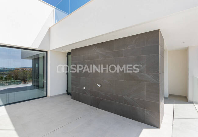 Benijofar'da Özel Havuzlu ve Otoparklı Şık Villalar 7