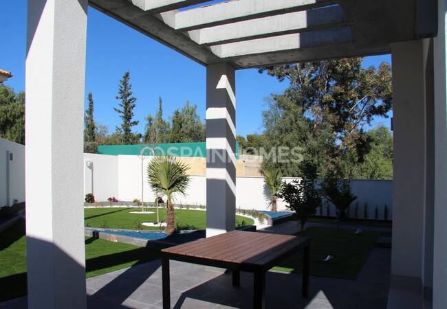 El Campello Alicante'de Sahile ve Şehre Yakın Lüks Villalar 5