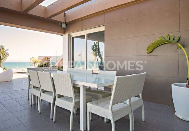 Penthouse with Solarium in Front of the Beach in El Campello 7