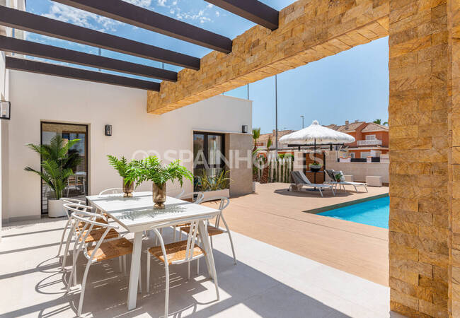 Ciudad Quesada İspanya'da Havuzlu Lüks Müstakil Villa 5