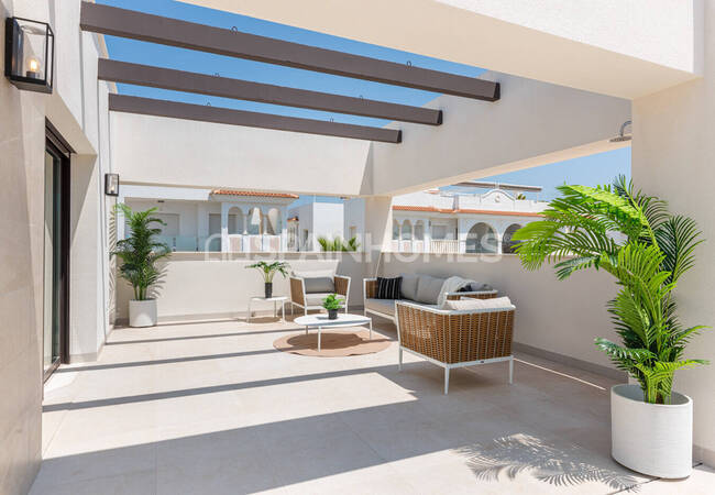 Ciudad Quesada İspanya'da Havuzlu Lüks Müstakil Villa 11