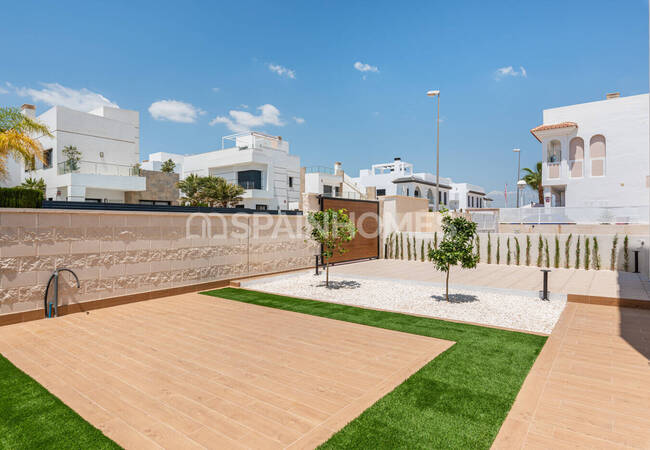 Ciudad Quesada İspanya'da Havuzlu Lüks Müstakil Villa 7