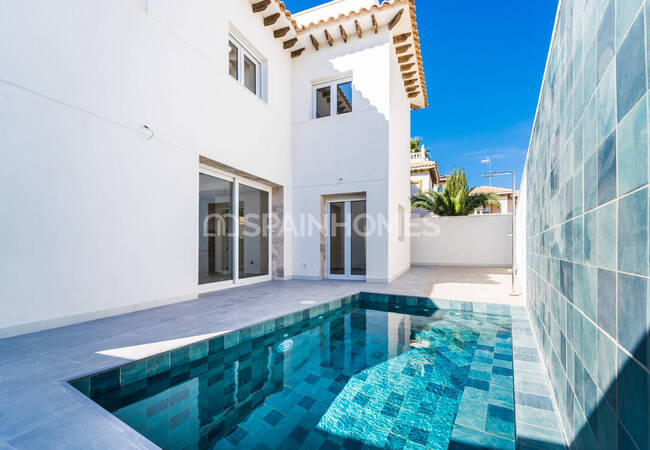 Recently Renovated Luxurious Villa in La Zenia Costa Blanca 7