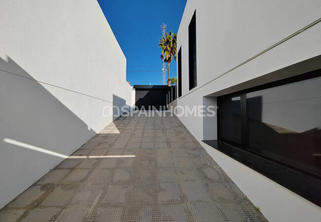 Detached Property in Blue Lagoon, San Miguel De Salinas 29