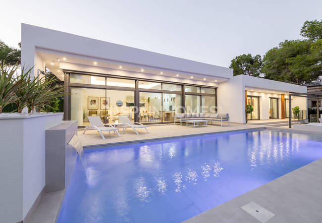 Rymliga Fristående Hus Med Pool I Pinar De Campoverde 10