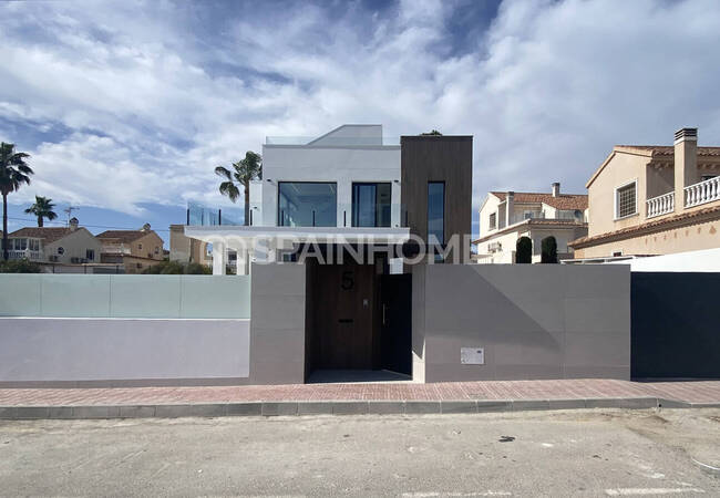 Luxueuse Maison En Bord De Mer À Torrevieja Costa Blanca 16