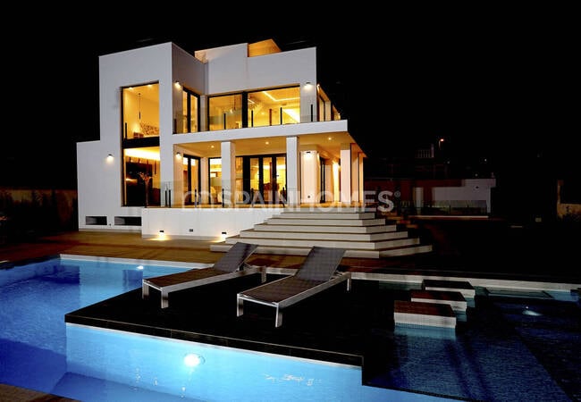 Luxueuse Maison En Bord De Mer À Torrevieja Costa Blanca 4