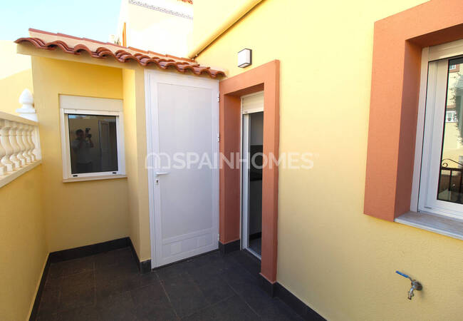 Villa Élégante Proche Des Commodités À La Zenia Alicante 3