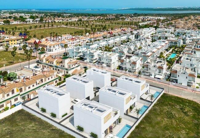 Стильные Виллы в Рохалесе на Коста Бланке с Частными Бассейнами 3